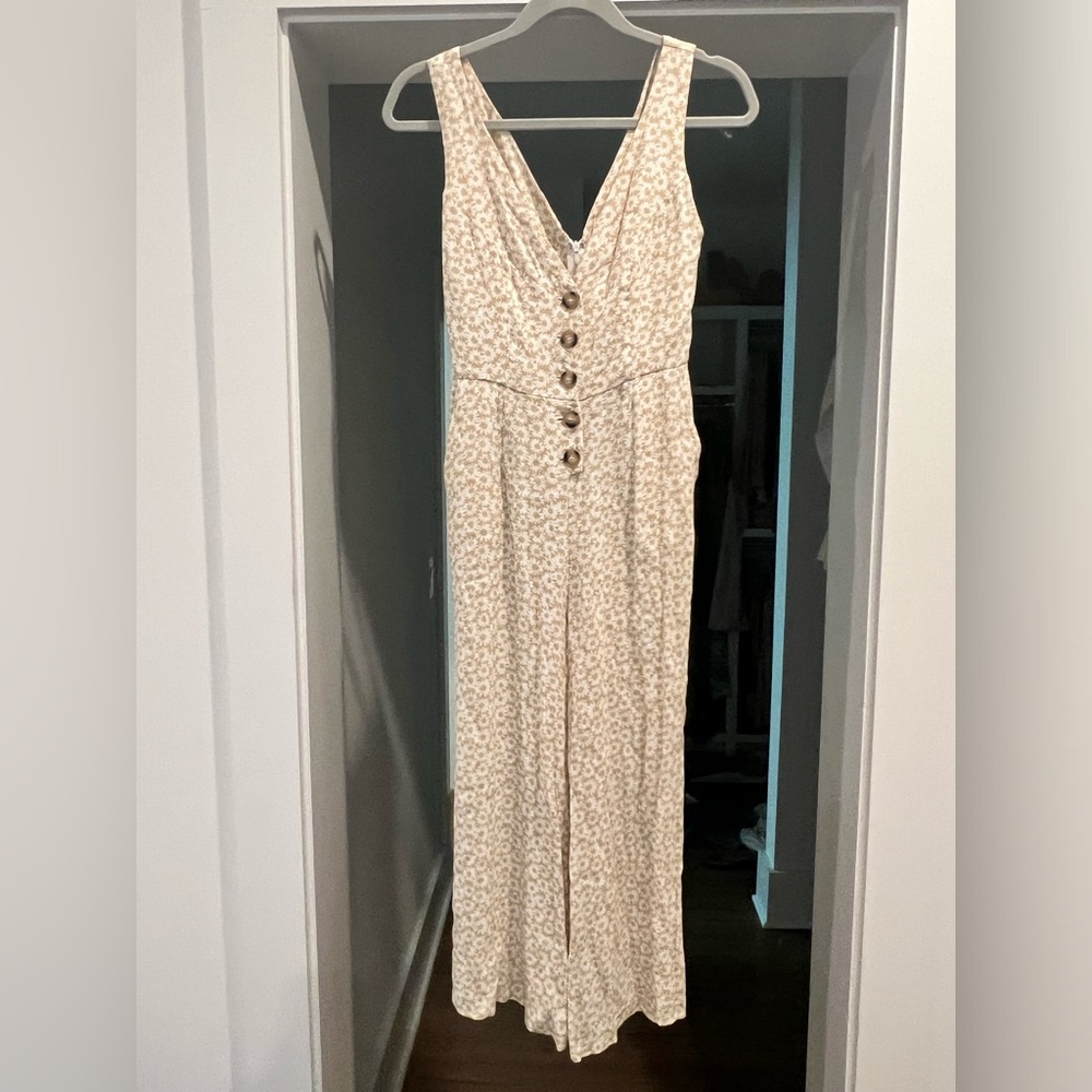 Daisy Print V Neck Romper